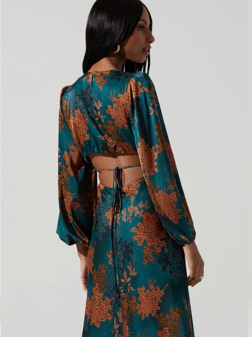 Astr The Label Quinn Floral Cutout Maxi - Picture 2 of 11